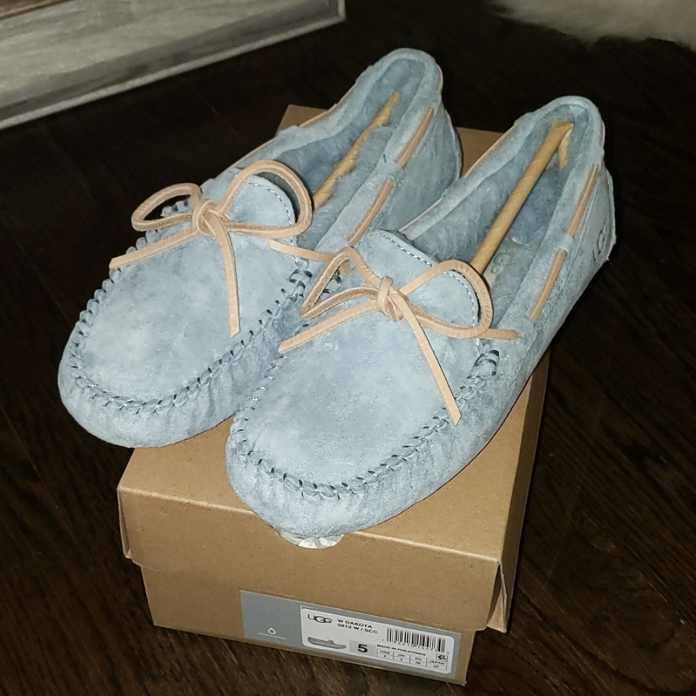 Ugg Dakota Slippers
